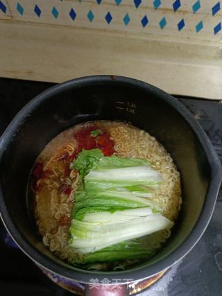 香辣白菜牛肉拉面的做法步骤：3