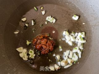 豆腐泡烩生菜的做法步骤：4