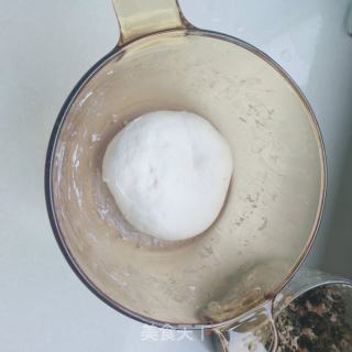 烫面梅干菜肉饼的做法步骤：6