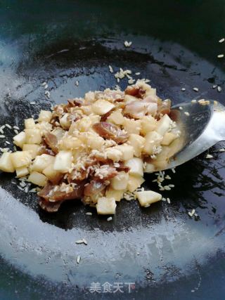 腊肉蒸萝卜糯米的做法步骤：7
