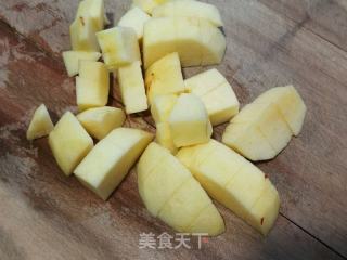 桂圆红枣苹果煮鸡蛋的做法步骤：2