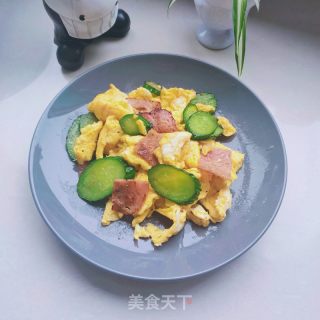 培根黄瓜炒鸡蛋的做法步骤：11
