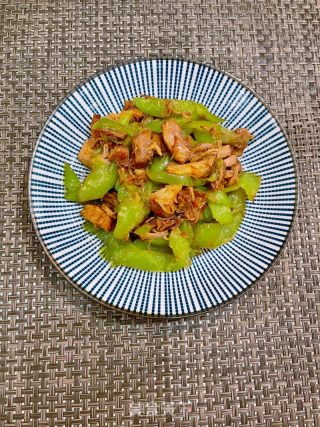 尖椒炒卤肉的做法步骤：8