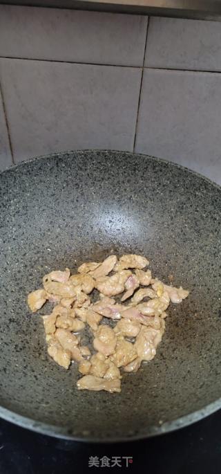 肉片油豆腐烧白萝卜的做法步骤：5