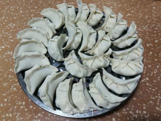 鲜香荠菜饺的做法步骤：9