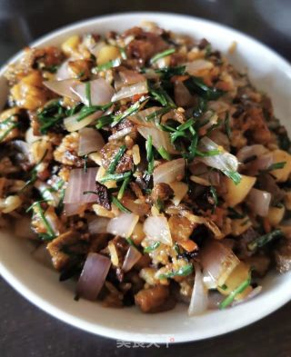 牛肉丸鲜贝炒饭的做法步骤：12