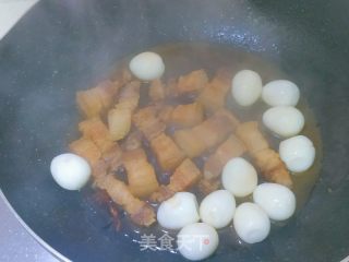 鹌鹑蛋红烧肉的做法步骤：11