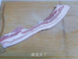 鹌鹑蛋红烧肉的做法步骤：1