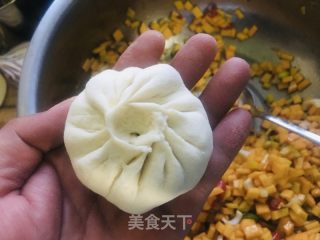 香辣南瓜包子的做法步骤：12