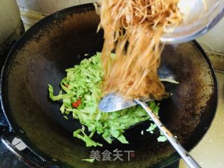 莲花菜炒粉条的做法步骤：10