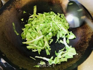 莲花菜炒粉条的做法步骤：5