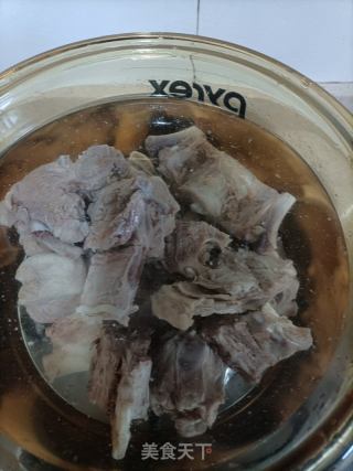 白萝卜羊蝎子汤的做法步骤：6