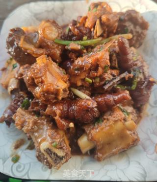 鸡爪烧排骨的做法步骤：10