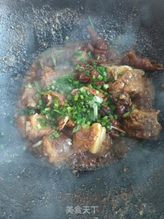 鸡爪烧排骨的做法步骤：9