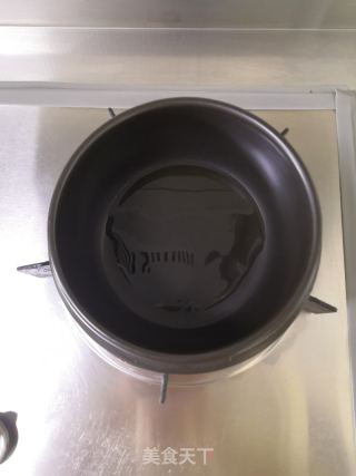 番茄豆腐锅的做法步骤：2