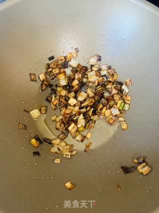 猪肉大葱饺子的做法步骤：1