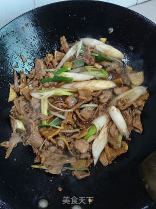 大葱炒羊肉的做法步骤：8