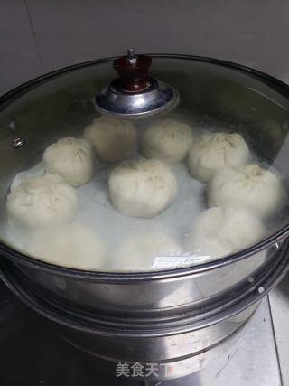 白萝卜猪肉粉条馅包子的做法步骤：15