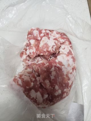 白萝卜猪肉粉条馅包子的做法步骤：1