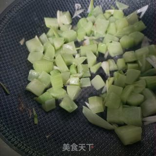 莴苣丁炒鸡肉丁的做法步骤：8