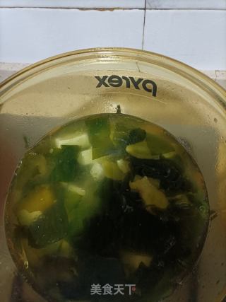 海裙带豆腐虾滑汤的做法步骤：8