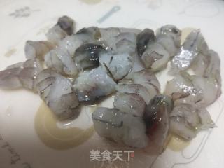 西红柿虾仁打卤面的做法步骤：1