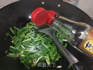 虾皮炒韭菜的做法步骤：6