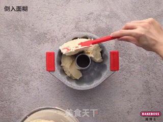 雪莓巧克力皇冠，皇冠般高雅华贵，美味得使人遐想联翩的做法步骤：3
