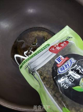 虾皮炝拌圆生菜的做法步骤：7