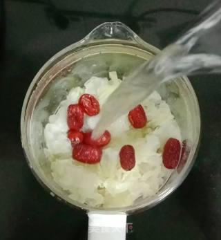 木瓜银耳甜汤的做法步骤：7