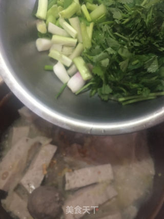 牛肉丸肉条汤的做法步骤：11