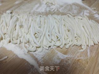 西红柿虾丸手擀面的做法步骤：7