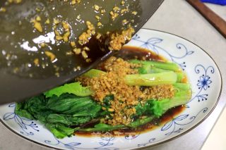 蒜蓉蚝油生菜的做法步骤：9