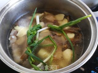 咸肉烧冬笋的做法步骤：7