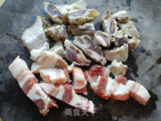 咸肉烧冬笋的做法步骤：4