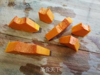 苹果南瓜蒸红枣的做法步骤：2