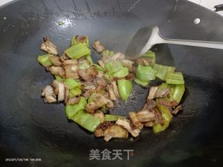 尖椒炒肉的做法步骤：6