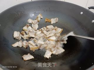 尖椒炒肉的做法步骤：3
