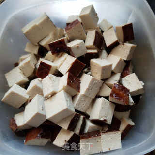 萝卜缨炒豆干的做法步骤：4
