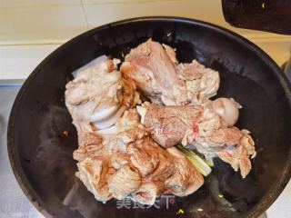 酱大骨的做法步骤：16