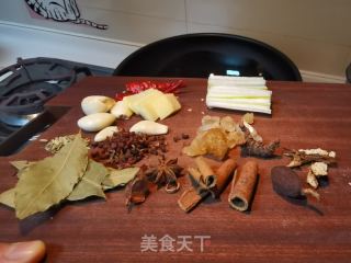 酱大骨的做法步骤：13