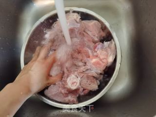 酱大骨的做法步骤：3