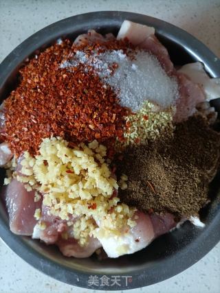自制四川麻辣香肠的做法步骤：4