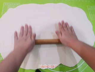 麻酱烧饼的做法步骤：4