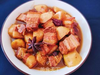五花肉烧芋头的做法步骤：16