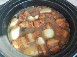 五花肉烧芋头的做法步骤：12