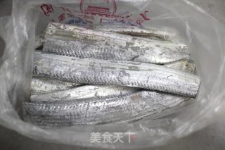 酱烧带鱼的做法步骤：1