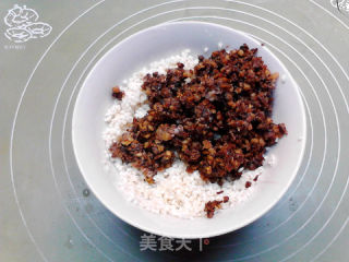 腊肉蘑菇糯米肠的做法步骤：14