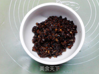 腊肉蘑菇糯米肠的做法步骤：11
