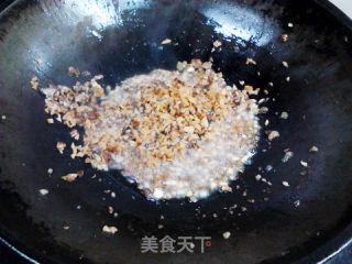 腊肉蘑菇糯米肠的做法步骤：8